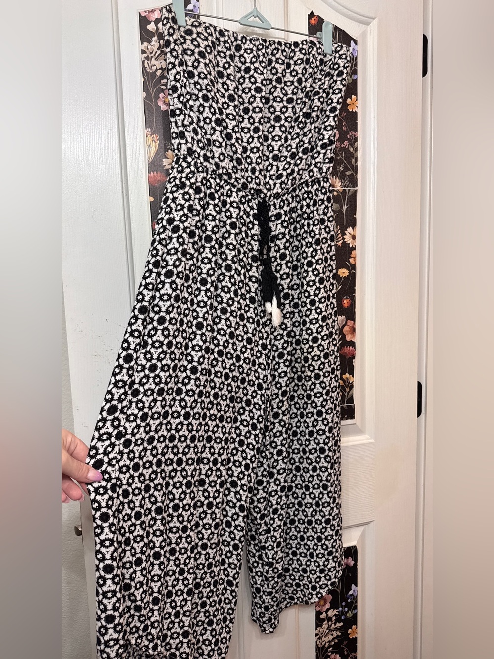 Xhilaration Black and White Floral Strapless Romper with Drawstring